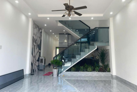 Cần bán gấp nhà giá 930tr sổ hồng riêng diện tích 93,9m2 gần bệnh viện triều an