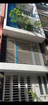 Chính chủ bán nhà ngõ 53 Tân Ấp, cạnh bệnh viện Hoè Nhai, ô tô tránh, 43m2, chỉ hơn 10 tỷ