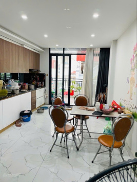 Siêu phẩm dòng tiền - Tòa nhà 7 tầng - 52m2 tại Lê Đức Thọ - Giá chỉ hơn 200tr/m