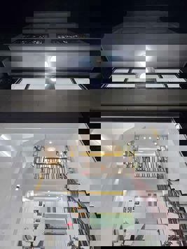 FULL NỘI THẤT NHƯ TRONG HÌNH, MỚI KOONG, GẦN PHỐ SỔ ĐỎ CHỜ SANG TÊN