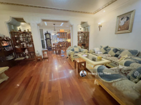 Biệt thự cổ Ba Đình 110m2, mặt tiền 6,5m cổ điển kết hợp hiện đại 24,8tỷ - 2 thoáng - 7 chỗ vào nhà