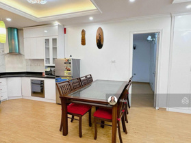 Bán cắt lỗ biệt thự liền kề khu phức hợp 671 Hoàng Hoa Thám, 88m2 x 4 tầng, nội thất xịn giá 32tỷ