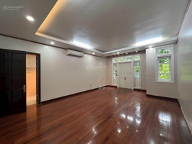 Bán biệt thự Ciputra view công viên và sân golf, thiết kế đẹp nội thất cơ bản, gần Hồ Tây - Lotte