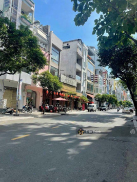 Bán tòa nhà 212B Nguyễn Trãi, Cống Quỳnh, Quận 1 (6m x 19m) hầm, 6 lầu, thang máy, HĐ thuê 85 triệu