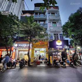 Mặt phố Kim Mã Ngọc Khánh Ba Đình, 80m2 MT 4.5m 41 tỷ