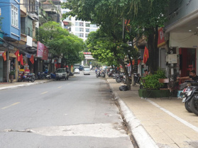 Chính chủ bán gấp nhà đẹp ở ngay phố Tân Ấp, Phúc Xá, Ba Đình phân lô 02 ôtô tránh 42m2 nhỉnh 10 tỷ