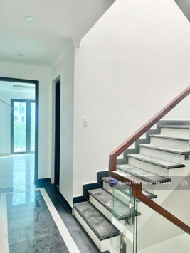 Bán căn nhà vị trí siêu đẹp, view công viên giá chỉ 3,65 tỷ. 0347 391 919
