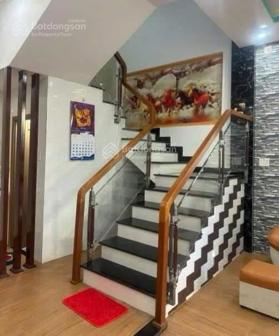 Bán nhà Ba Đình - Vĩnh Phúc 7.2ha - phân lô quân đội - 10m ô tô đỗ - sổ vuông - 52m2 7 tỷ hơn xíu