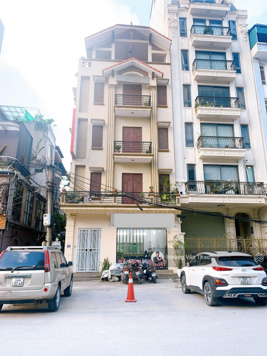 Bán Nhà Phân Lô Giang Văn Minh 91m2 - 38,5Tỷ - Kinh Doanh - Oto tránh vỉa hè rộng 2 bên - gara ô tô