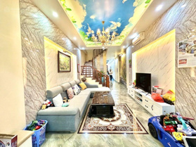 Bán nhà 6 tầng Ba Đình - thang máy, gara ô tô, full nội