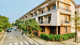Chính chủ cần bán căn góc liền kề Centa City 103m2 giá chỉ 4.x tỷ