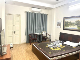 Chính chủ cần bán nhà Vĩnh Phúc - Ba Đình - DT 44m2 - 9.6 tỷ