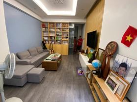 Bán nhà mặt phố Ngọc Khánh - 2 thoáng - Kinh doanh sầm uất - cho thuê 50trđ/tháng - giá 30 tỷ