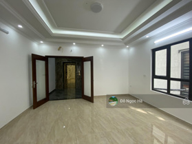 Bán nhà xây mới Hoàng Hoa Thám, Ba Đình 50m2x6T, đường ô tô tránh kinh doanh, lô góc chỉ 15.5 tỷ