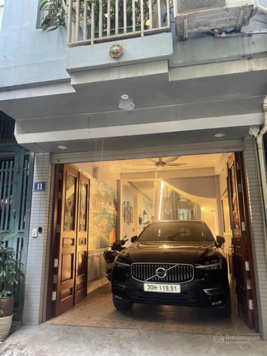 Bán nhà phân lô 7 tầng Nguyễn Chí Thanh ôtô tránh - thang máy