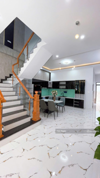 Bán nhà riêng ngay UBND Phước Lý, DT 120m2, 3PN, 3WC. Tặng toàn bộ nội thất cao cấp. LH 0898 038 691