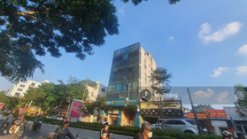 Bán đất mặt phố Lạc Long Quân 143m2 - mặt tiền 5.3m - view Lotte Tây Hồ - 2 thoáng - 46 tỷ