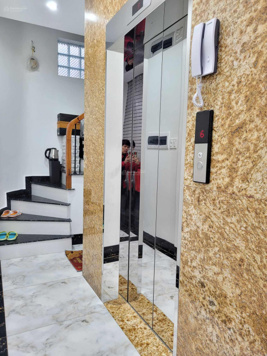 Bán nhà mặt phố Quán Thánh, Ba Đình, 6 tầng thang máy, lô góc đẹp, kinh doanh, 34.9 tỷ. 0962 111 338