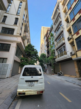 Chính chủ bán nhanh DV Vạn Phúc sát Himlam 48m2 x 6 tầng, MT 4,7m sẵn ô chờ thang máy 0969 134 467