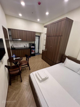 Bán toà CCMNI 9 tầng phố Nguyễn Khánh Toàn 135m2, 2 thang máy, 2 mặt thoáng, phân lô ô tô, 45 tỷ.