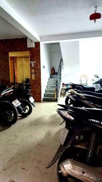 Bán CC mini Triều Khúc(Thanh Trì, HN), 95m2x9 tầng, 32phòng=1,5tỷ/năm, 1 nhà ra ngõ, 17tỷ hơn