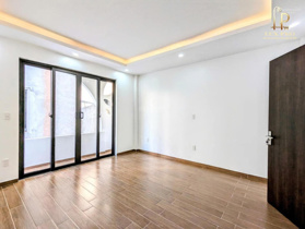 Bán nhà đường Hồ Sen, 55m x 4T,Sđcc - Vị trí đẹp, thuận tiện gần trung tâm - Giá cả hợp lý ô tô gân