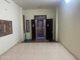 Chính chủ cần tiền bán gấp nhà Phan Kế Bính, Ba Đình, 36m, 4 tầng, Mt 3.3m, trung tâm, tiện ích vip