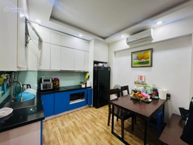 Bán nhà phố kim mã 45m2 4 tầng , mt 3,5 mét , đường oto tránh giá 18,5 tỷ