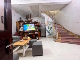 NHÀ DÂN XÂY-MẶT TIỀN RỘNG-GẦN PHỐ -HOÀNG HOA THÁM 32M2 GIÁ 4 TỶ950