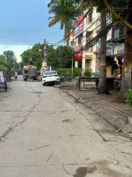 Bán đất mặt đường An Dương Vương, gần cầu Nhật Tân, DT 72m2, ô tô 7 chỗ vào nhà. Giá 10 tỷ