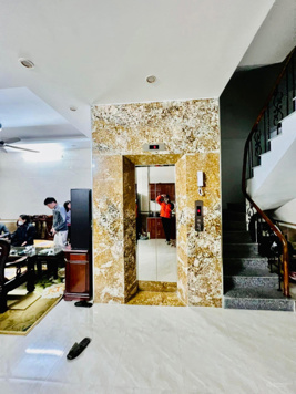 Bán nhà khu 72ha, Ba Đình, 51m2, 6 tầng có thang máy, chỉ 8.2 tỷ. LH ngay 0972 174 959