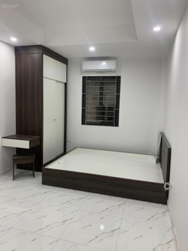 Tòa nhà CHDV cao cấp Kim Mã, BĐ, 10m ra phố 122m2X9T, TM, 35 phòng, 2.1 tỷ/năm, đầu tư 33 tỷ