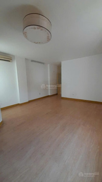 Định cư Úc gia đình cần bán gấp nhà phố Từ Hoa Quảng An Tây Hồ 65m2 5 tầng MT 4.8m giá nhỉnh 23 tỷ