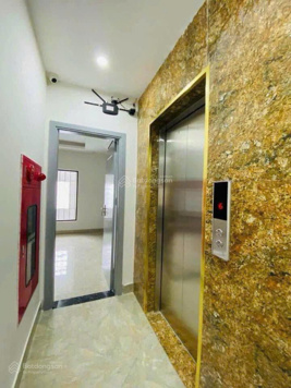 Bán Nhà dòng tiền Thụy Khuê, DT 47m2, xây 7 tầng, thang máy, cách ô tô 10m, tiêu chuẩn PCCC