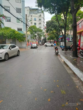 Phân lô Nguyên Hồng - 3 ô tô tránh vỉa hè - Ngõ to - Kinh doanh - 55m2 x 5 tầng - MT 5m - 23.5 tỷ