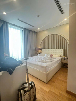 Chính chủ cần bán căn 142m2 toà E5 Ciputra Hà Nội Nam Thăng Long