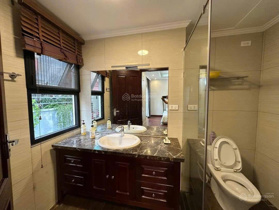 Cần bán nhà mặt ngõ ôtô, phân lô, kinh doanh, phố Đội Cấn Q.Ba Đình DT 65m2 x 5T, MT 6m giá 13,5 tỷ