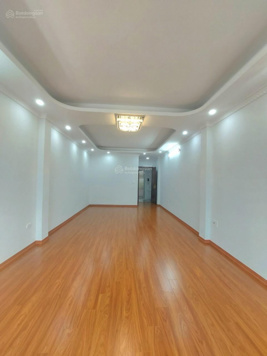 Bán nhà mặt phố Quán Thánh, vị trí đắc địa, 6 tầng xây mới, thang máy, 60m2, 31,5 tỷ 0903 280 064