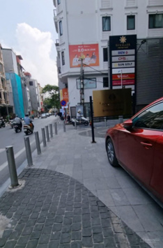 DÒNG TIỀN ỔN ĐỊNH, 22 CĂN HỘ DÒNG TIỀN CHO THUÊ - 8 TẦNG THANG MÁY, SÁT PHỐ THỤY KHUÊ, QUẬN TÂY HỒ!