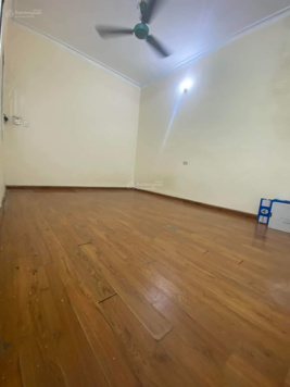 NGỌC HÀ CẠNH LĂNG - 1 NHÀ RA PHỐ -DT 31M2 - 3 TẦNG - MT 4.4M - giá 5.15 tỷ