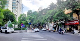 Công chứng giấy tờ tại phố Phó Đức Chính, Ba Đình