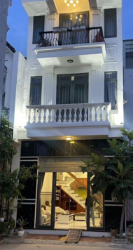 Bán nhà chính chủ - hẻm 5m đường Phan Chu Trinh, Bình Thạnh