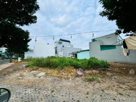 Cần bán gấp đất Đ. Nguyễn Đình Chiểu, Phường 4 gần chợ Sóc Trăng 120m2/550tr SHR