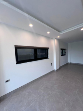 Cô em cần bán nhà mặt phố Trần Quang Diệu, đoạn đẹp nhất, vỉa hè rộng, DT 58m, 4.4m MT,xây 5 tầng.!