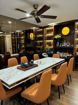 Nhượng căn 3 ngủ 140m full đồ hiện đại nhà mới 100% tầng cao view hồ