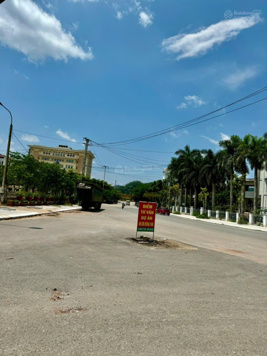 Bán đất khu đô thị Kim Sơn quảng trường Tây Bắc - TP Sơn La. DT: 100m2 giá 1,8 tỷ có thương lượng