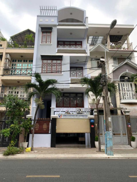 Chính chủ cho thuê mặt bằng 6x18m, 1 trệt + 3 Lầu, Đ/C 126 đường 40 KĐC TQĐ, Tân Phong, Q. 7