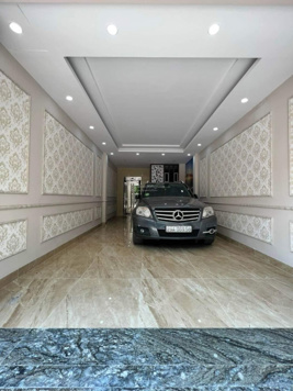 13,5 tỷ Giải Phóng, gara ô tô 43m2 x 7 tầng, xây mới, thang máy quận Thanh Xuân gần Trường Chinh