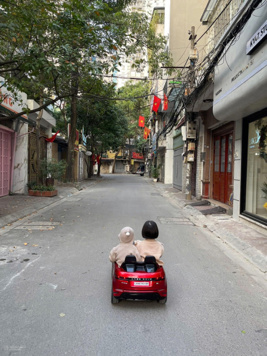 Chính chủ bán nhanh nhà tâm huyết phố Thái Thịnh vị trí vàng 71m2 ô tô tránh xe tải 7T thang máy KD