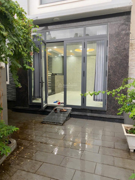 Bán nhà hẻm xe hơi Hoàng Hoa Thám, Phường 5, Bình Thạnh